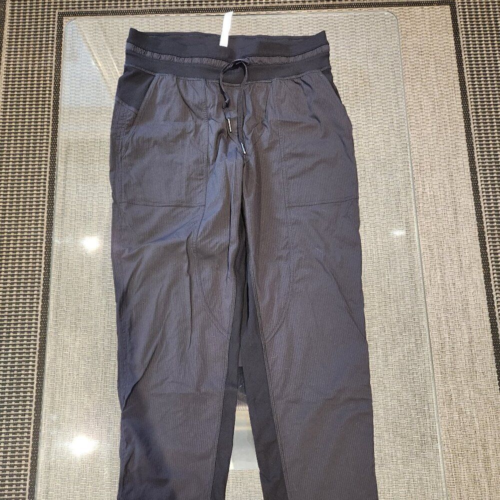 Lululemon Dance Studio Crop *25"